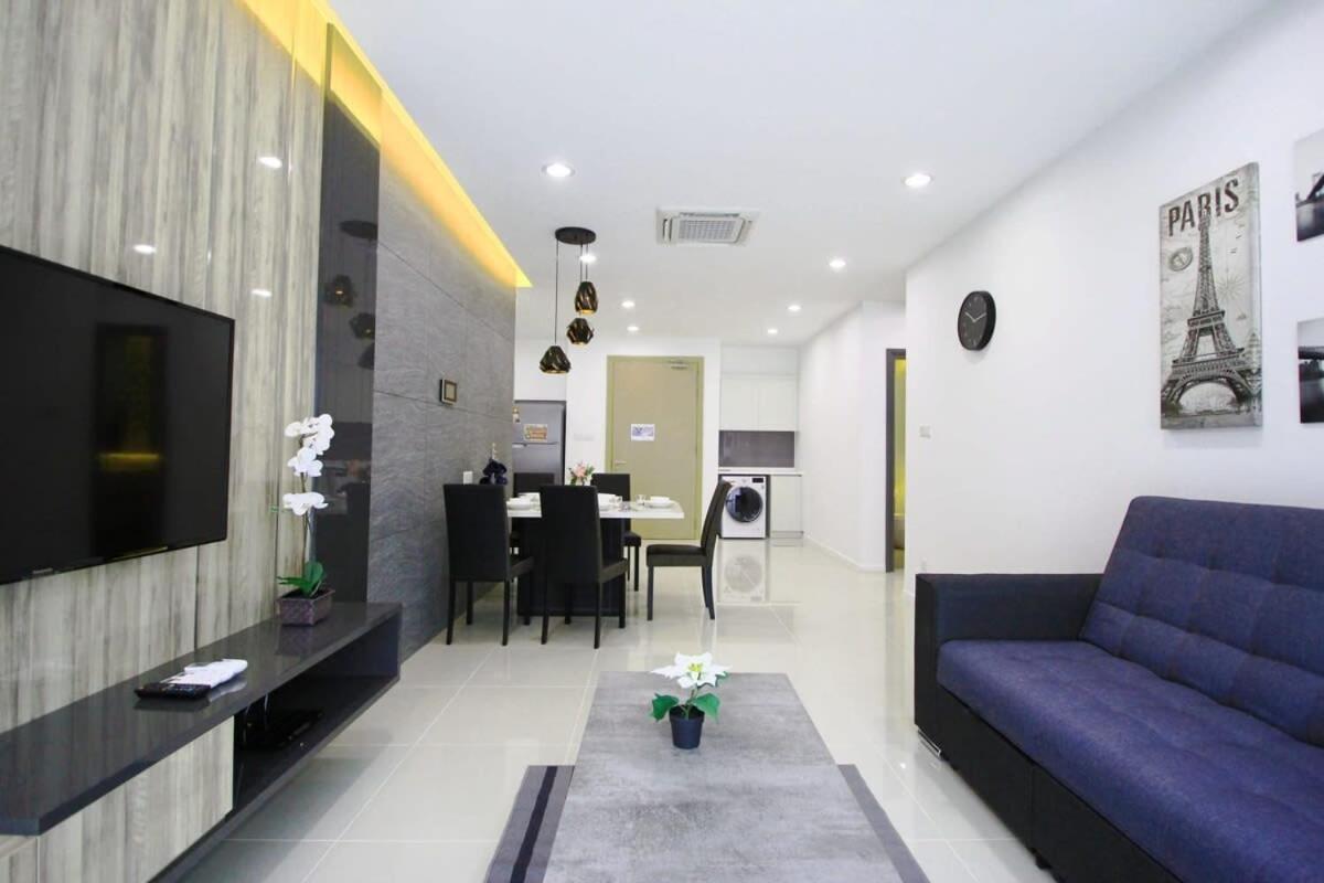 A Stylish High-Floor 2Br Suasana Suites Views Johor Bahru Kültér fotó