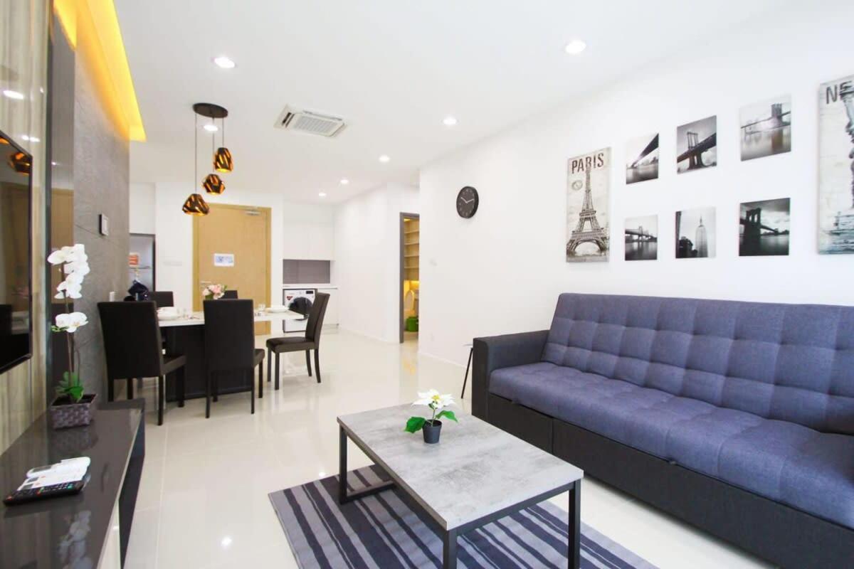 A Stylish High-Floor 2Br Suasana Suites Views Johor Bahru Kültér fotó